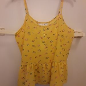 NWT yellow tank🌼